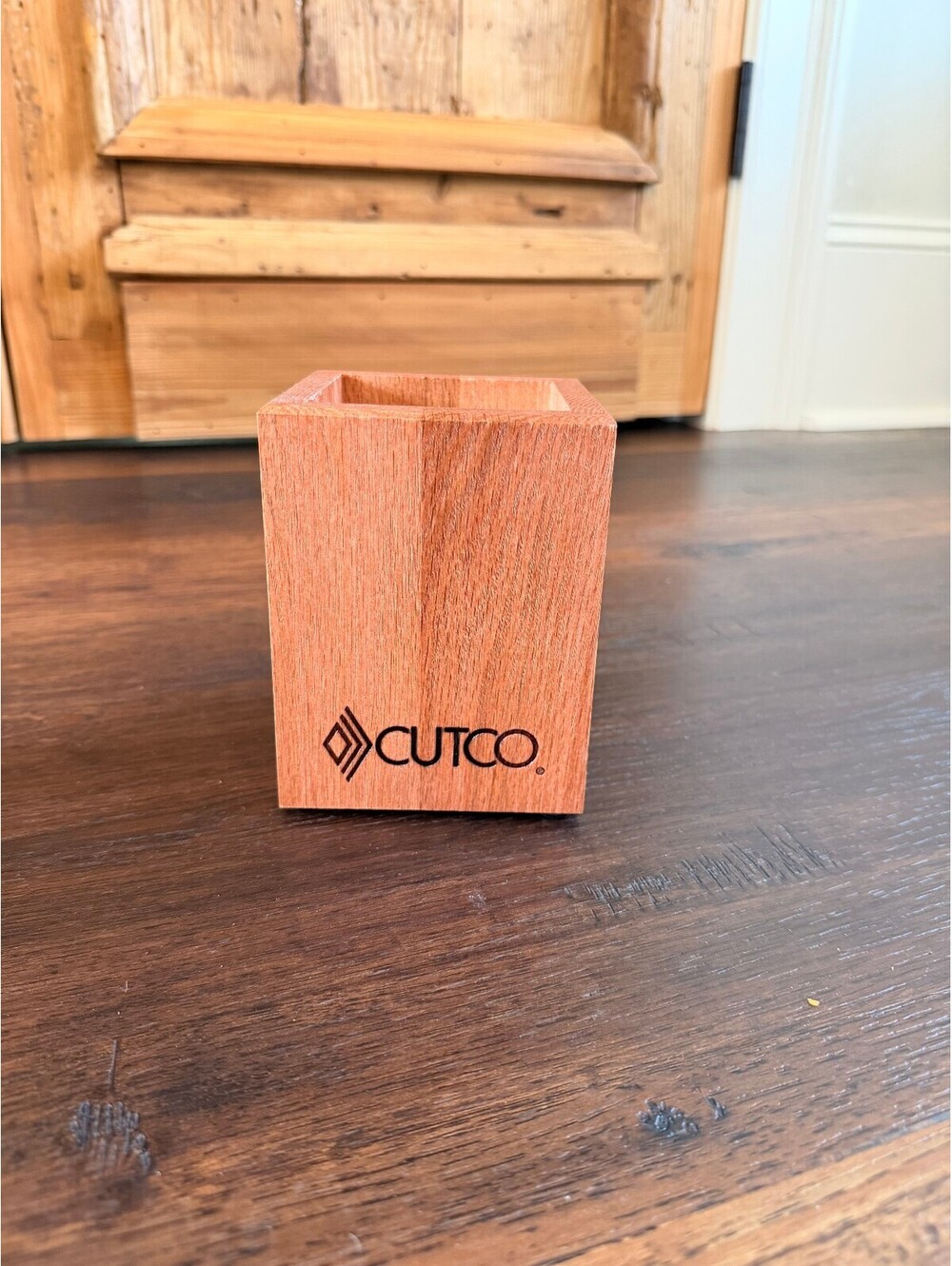 Home Decor | Cutco Solid Oak Kitchen Tool Utensil Holder | NWOT | 1145